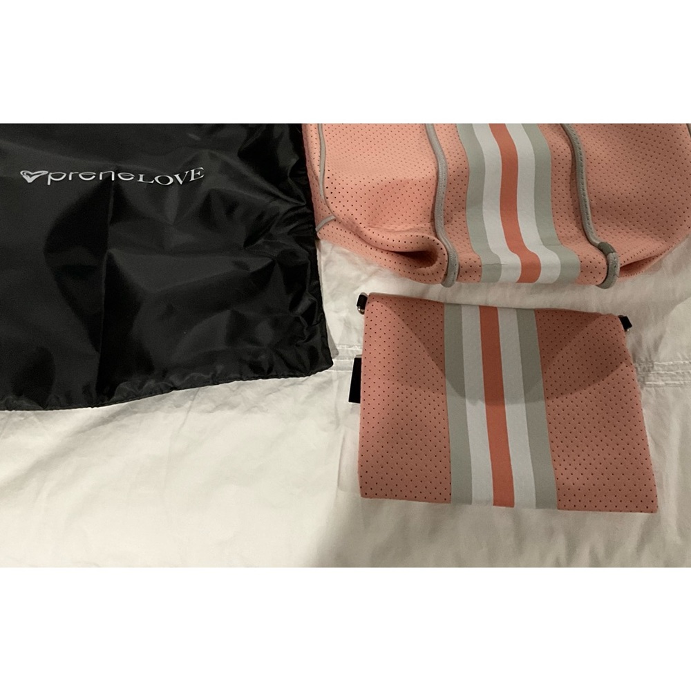 Prenelove tote bag with additional small bag.never used. New but no tags